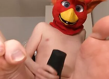 Bird Fursuiter Showing Off Cute Feet While Fucking And Cumming Inside Bad Dragon Twitch Penetrable