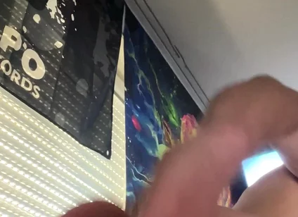 Extrem Big Anal Plug in Jung Boy