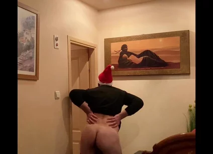 Mature Man Showing His Ass