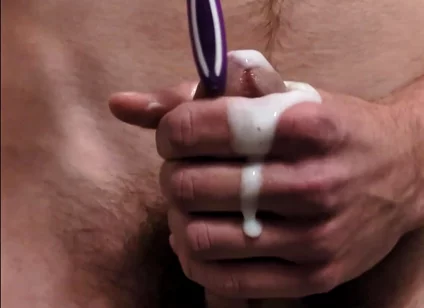 Loads of Thick Cum Explosion From a Toothbrush