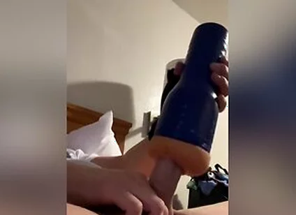 Using My Fleshlight In A Hotel Room Until Cum