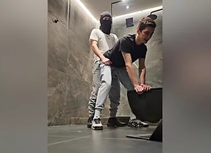 Dude Fuck Guy And Cum On Face