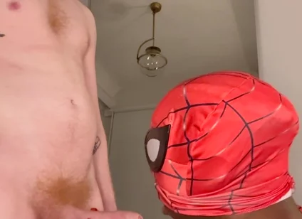 Hot Bottom Gives a Blowjob to a Thick Top