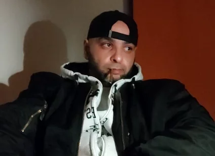 Dirtyjunkbro Is Bored He's Looking for Buddies