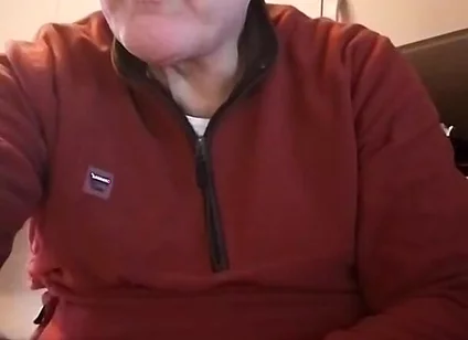 A Quick Cumshot Before Facing a Heavy and Stressful Day