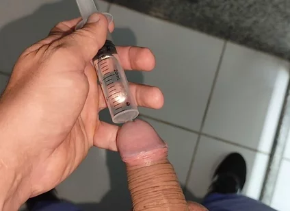 Extreme Application to the Syringe Inside the Glans!!
