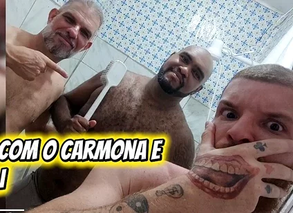 Bath Time with P Aii and Filhoo