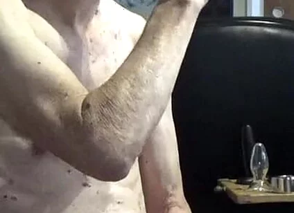 Private Show - Strip,suck Dildoes and Cum Shot