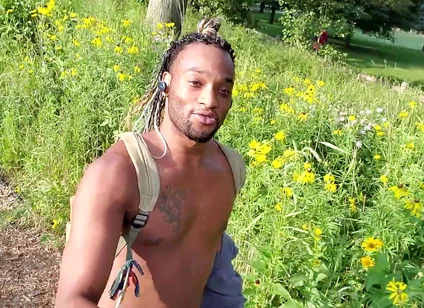 Kenniejai Walks Around Naked Outside and Gets Caught