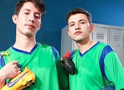 Teammates Jake Lotti & Loick Gauthier Get Wild In The Locker Room After Sweaty Workout