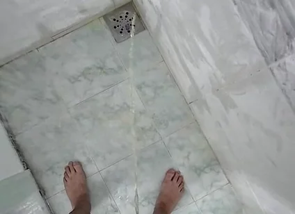 Slow Motion Pee