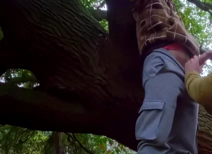 Sneaky BJ at the Park