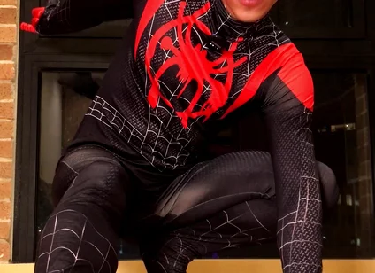Suit Spiderman and Poses