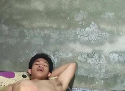 Filipino Twink Gets off for Daddy's Pleasure