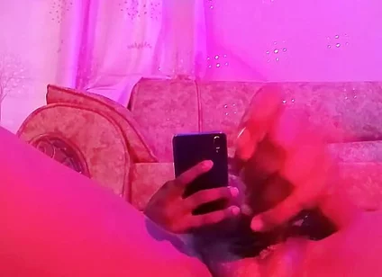 Sexy Big Butt Twink Jerks off