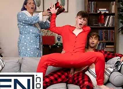 Men - Dom King Plays Video Games On Christmas Morning While Jake Preston Sneakily Sucks His Cock