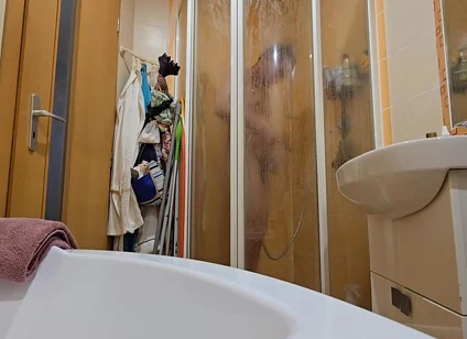 My Friend Let Me Take a Shower at Her Bathroom. She Has No Idea That I'm Filming Myself Doing It.