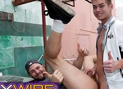 Corey Rezzon Teaches Cutie Seth Michaels A Naughty Lesson On Blowjobs Outside Campus