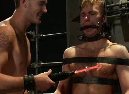 Christian Wilde And Zach Alexander In Bar Bondage Hookup 2