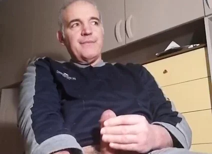 Online Erotic Show on February 9th.