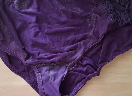 Strong Orgasm on Mom's Panties