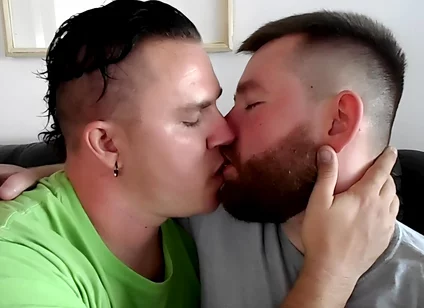 Hot Gay Kissing with Kaleb & Leo