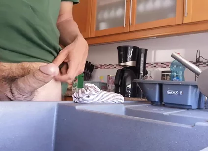 Guy Loves to Cum in His Kitchen Sink