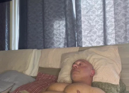 Long Wank From Bodybuilder Mr Guru. Jerk off