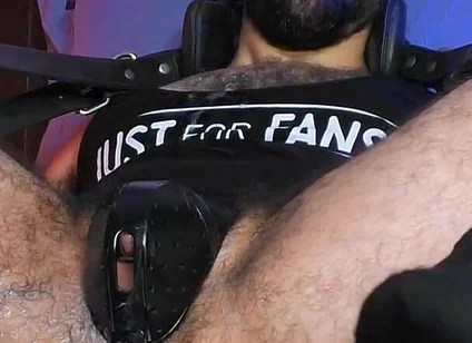 Ricky Cage February 2026 Live Cam Show - Tech Jock Wearing Cap and Socks Gets Machine-pounded