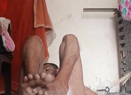 Full Body Oil Massage at Home