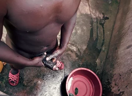 Black Guy Knows How to Handle His Big Cock