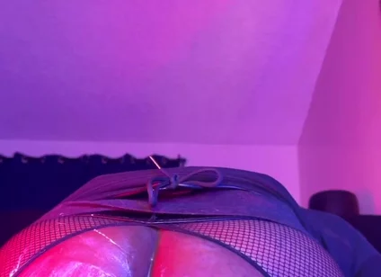 Bubble Butt Piggy Goes on Nasty Joyride
