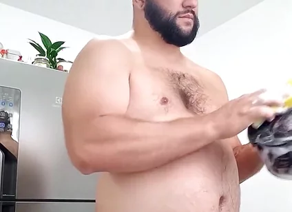 I Almost Every Day... Cleanning the House Naked