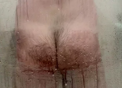 Need a Better View, Let Me Wipe the Shower Screen for You