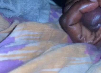 Jerking off Squeezing My BBC