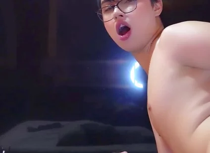 I Fuck the Most Beautiful Twink in the Neighborhood Bareback