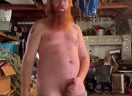 Redneck Needs to Piss!