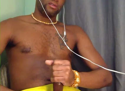 Kennie Jai Jerks off on Webcam in Sexy Shorts