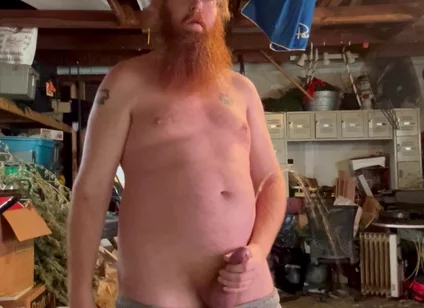 Redneck Needs to Piss!
