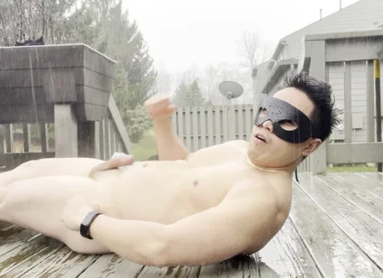 Rain-soaked Muscle Jerk Explosive Outdoor Cum Under the Storm