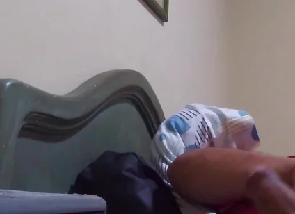 Amateur Hotel Masturbation with a Real Cumshot