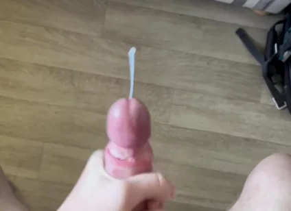 Horny Twink Needs To Release!