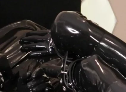 Rubber Target [target 1 - Anal Play]