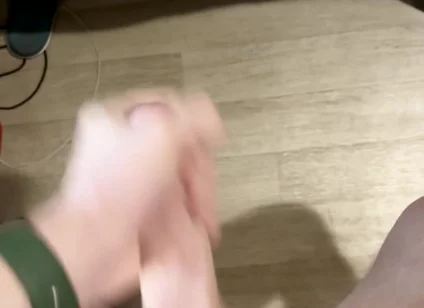 Solo Cumming. Big Load and Huge Mess