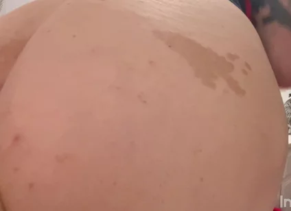 Every Time His Girlfriend Leaves the House He Puts Her Dildos in His Ass