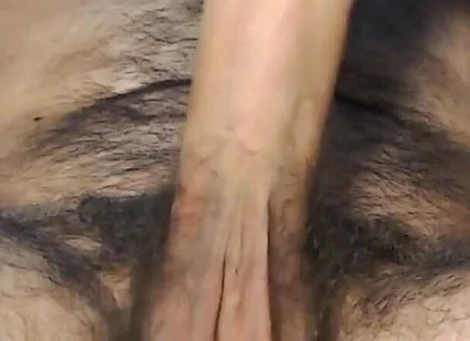 Gay with 20 Centimeter Penis, Gets a Lot of Milk