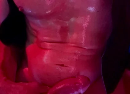 Muscle Bro Jerks Cock Oiled up