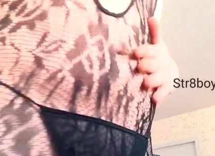 Straight Bottom Boy with Femboy Kink Shows Face and Body for First Time