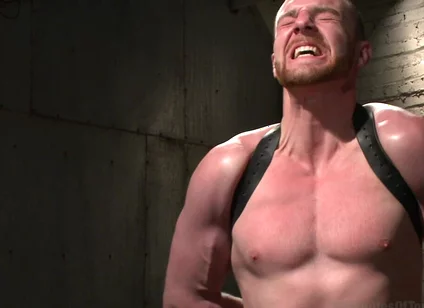 Straight Hunk Jimmy Bullet Pushes His Limits to the Max!