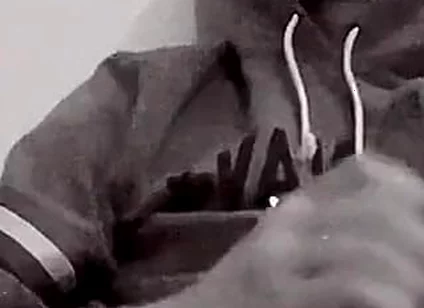 Young Streamer with an Amazing Cock!